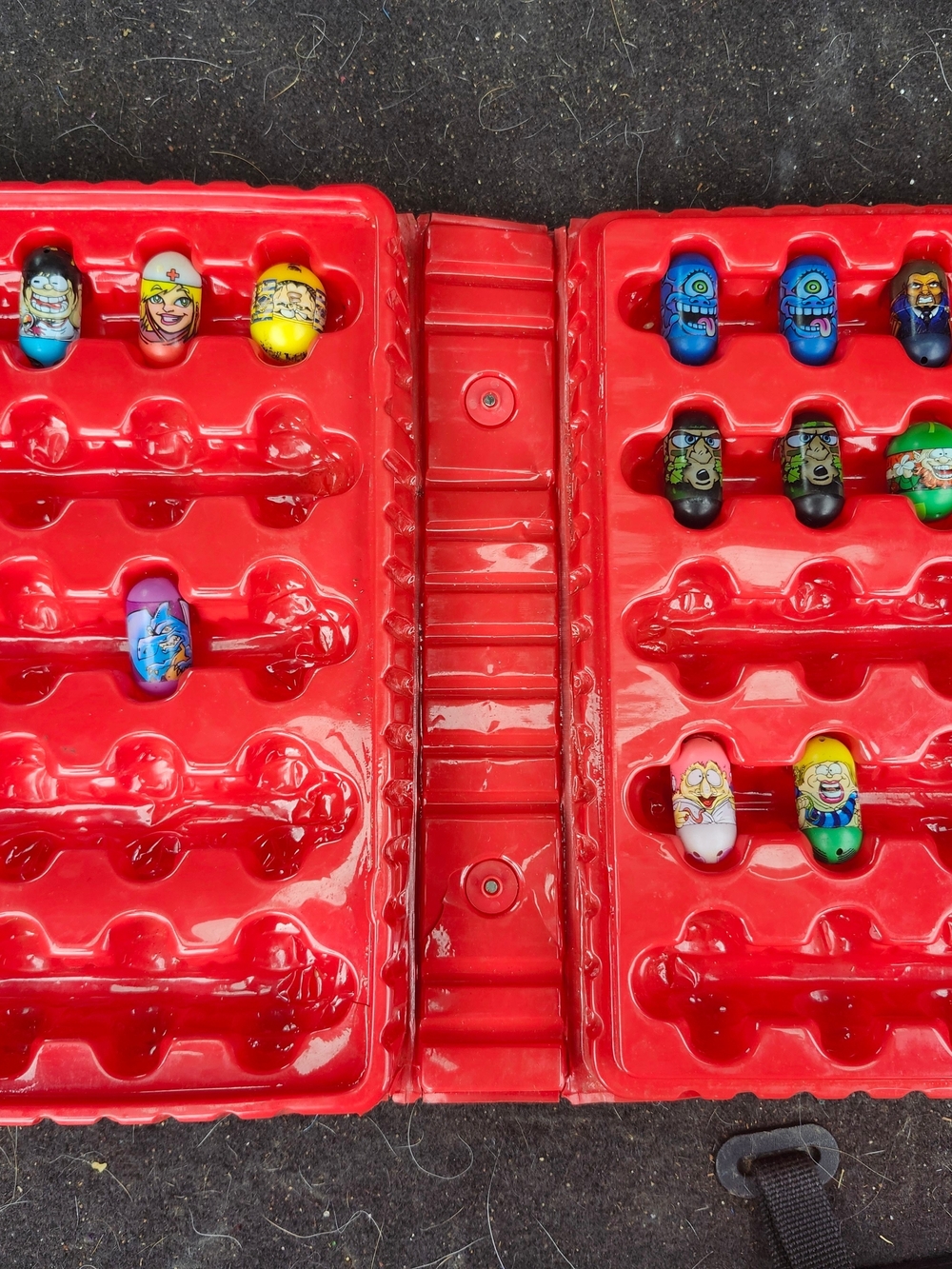Red Peg Character Playset Case with Multicolored Peg Figures